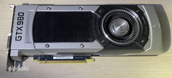 Gigabyte GeForce GeForce GTX 980 GV-N980D5-4GD-B (фото #1)