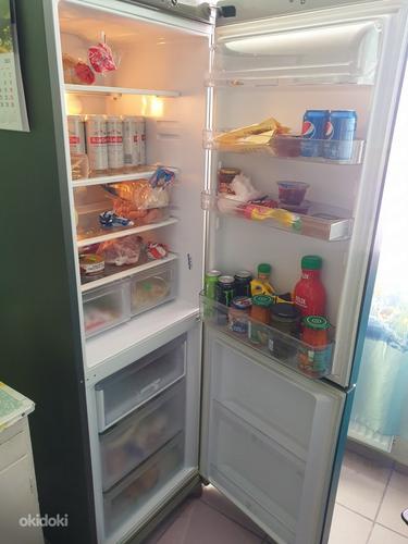 Холодильник Hotpoint Ariston (фото #1)