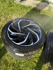 Peugeot Citroen 19” диски и шины (3 фото из 10)