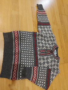 Шерстяной свитер 120