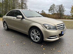 Mercedes-Benz C180 Avantgarde (1 foto / 8)