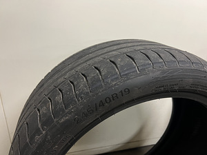 Suverehvid Triangle R19 245/40 ja 275/35 (4 foto / 6)