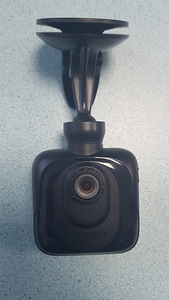 GARMIN DASH CAM 20 (2 foto / 6)