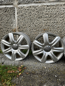 Audi q7 veljed 2007-2013 5x130 (2 foto / 7)