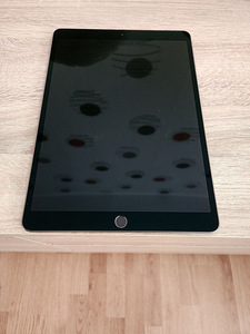Apple iPad Air 3 (2019) - 64GB (2 foto / 8)