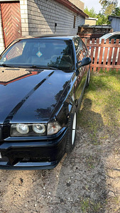BMW 325i купе e36 (5 фото из 5)