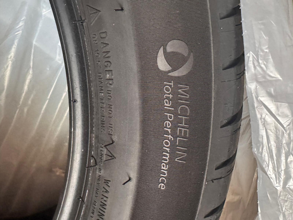 UUTE suverehvide KOMPLEKT Michelin Pilot Sport 4 SUV