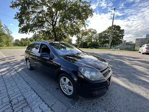 Opel Astra Wagon (2 фото из 15)