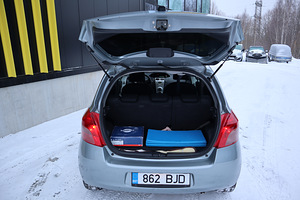 TOYOTA YARIS 1.2 64KW (11 foto / 15)