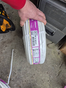 PAIGALDUSKAABEL HF EQQ LiteRex 3G2,5S ja XPJ-HF-D 3g2,5 100m (2 foto / 5)