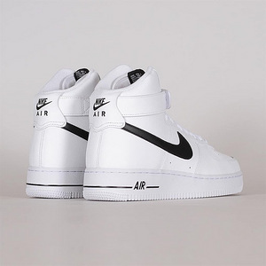 Nike Air Force 1 High (2 foto / 3)