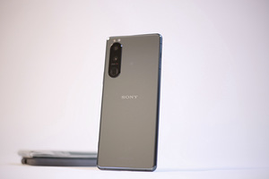 Tippklassi Sony Xperia 5 III, uueväärne (3 foto / 9)