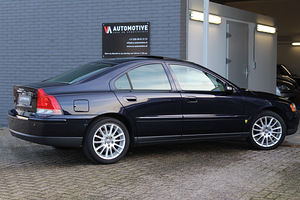 Jaguar/Volvo/Ford 17" veljed korralike talverehvidega (2 foto / 6)