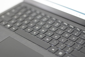 Võimas Surface Laptop 2 i7/16GB RAM/512GB SSD/TOUCH/WIN 11 (7 foto / 7)