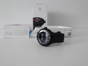UUS tippklassi Pixel Watch 2 (1 foto / 4)