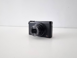 Legendaarne Fujifilm XQ1, uueväärne (3 foto / 10)