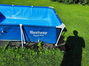 Bestway steel bro bassein! (1 foto / 2)