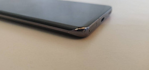 Xiaomi Mi 11 Ekraan katki/Varuosadeks (4 foto / 7)
