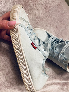Nike Air Max 90, Tommy Jeans, Levis (6 foto / 7)