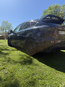 Ford focus rs (6 foto / 15)