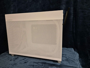 RTX4080 Super | Ryzen 7 7700X | Võimas kompaktne arvuti (5 foto / 10)