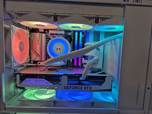 RTX4080 Super | Ryzen 7 7700X | Võimas kompaktne arvuti (8 foto / 10)