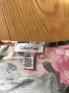 Calvin Kleini UUS pluus nr. 38-40 (2 foto / 2)