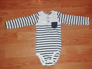 2 body 74cm ja 80cm ja 2 paari sokke (4 foto / 4)