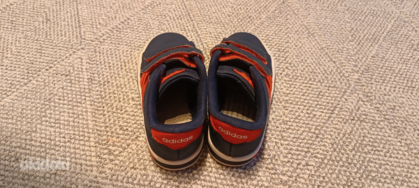 Кроссовки Adidas, размер 26 (фото #2)