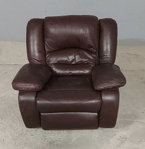 Lahtikäiv tugitool nahast recliner (2 foto / 3)