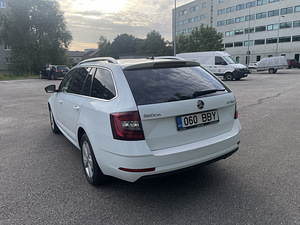 Skoda Octavia 1.6 85kW (4 foto / 14)
