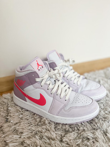 Nike Air Jordan Valentine’s Day (1 foto / 3)