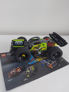 Lego Technic Pull-Back võidusõiduauto