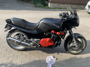 Kawasaki 1000cc (2 foto / 3)