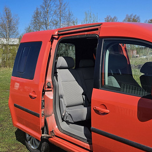 Volkswagen Caddy Life 1.9 TDI (4 foto / 10)