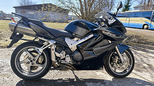 Honda VFR800A VTEC