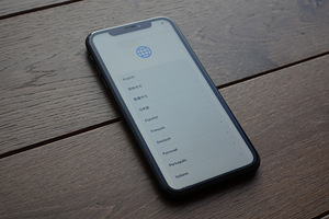 iPhone XR 64 GB + kõrvaklapid + ümbris + kaitseklaas (6 foto / 6)