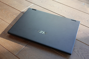 MSI Summit E14 2-in-1 14" i7-1260P/32 GB/1 TB + garantii (4 foto / 8)