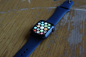 Apple Watch SE LTE 40mm Alu Midnight Sport (1 фото из 6)