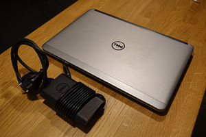 Dell Latitude E7240 i5-4310U 8GB RAM 128GB HDD 12.5" (3 foto / 5)