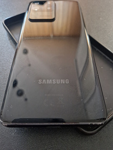 Samsung S20 Ultra 5g ja Samsung S22 (6 foto / 10)