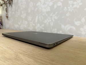 Macbook Air M1 2020 (6 foto / 9)