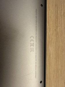 Macbook Air M1 2020 (8 foto / 9)