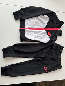 Nike kostüüm 98-104