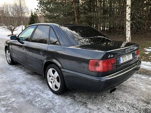 Audi A6 C4 1.9TDI (6 foto / 15)