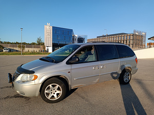Chrysler Town and Country 3,8 LPG (2 foto / 9)