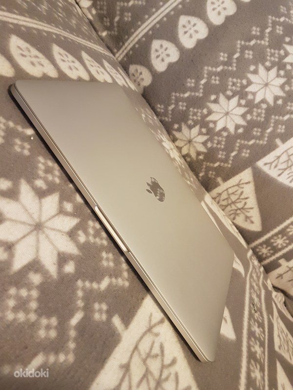 Новый MacBook Pro 2020 13 дюймов (фото #2)