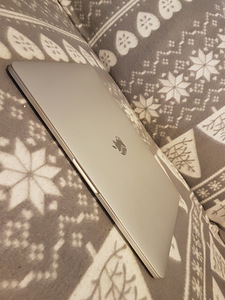 UUS MacBook Pro 2020 13-tolline (2 foto / 3)