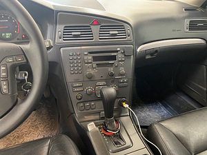 Volvo V70 2.4 125kw (7 foto / 8)
