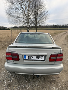 Volvo S70 2.5D 103kw (2 foto / 15)